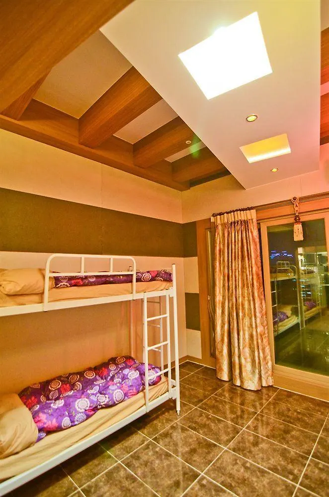 Kimchee Gangnam Guesthouse ソウル特別市 2*,