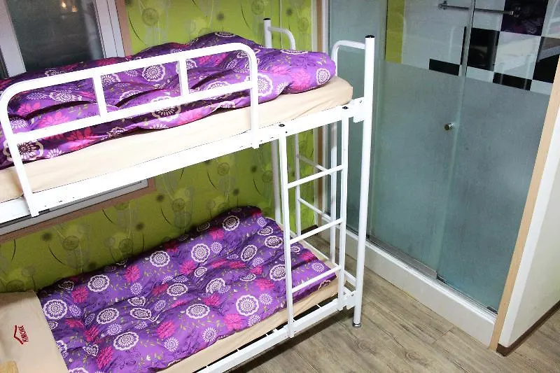 Kimchee Gangnam Guesthouse Seoul 2*,  South Korea